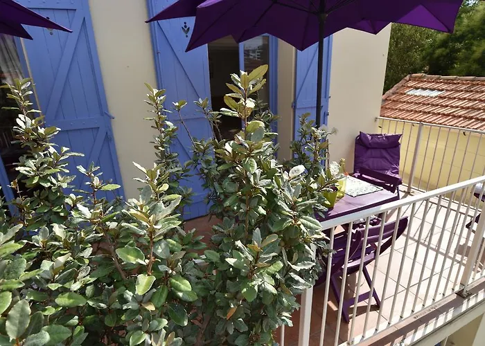 Le 180 Cinq Willa Tulon