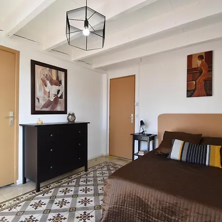 Le 180 Cinq Villa *